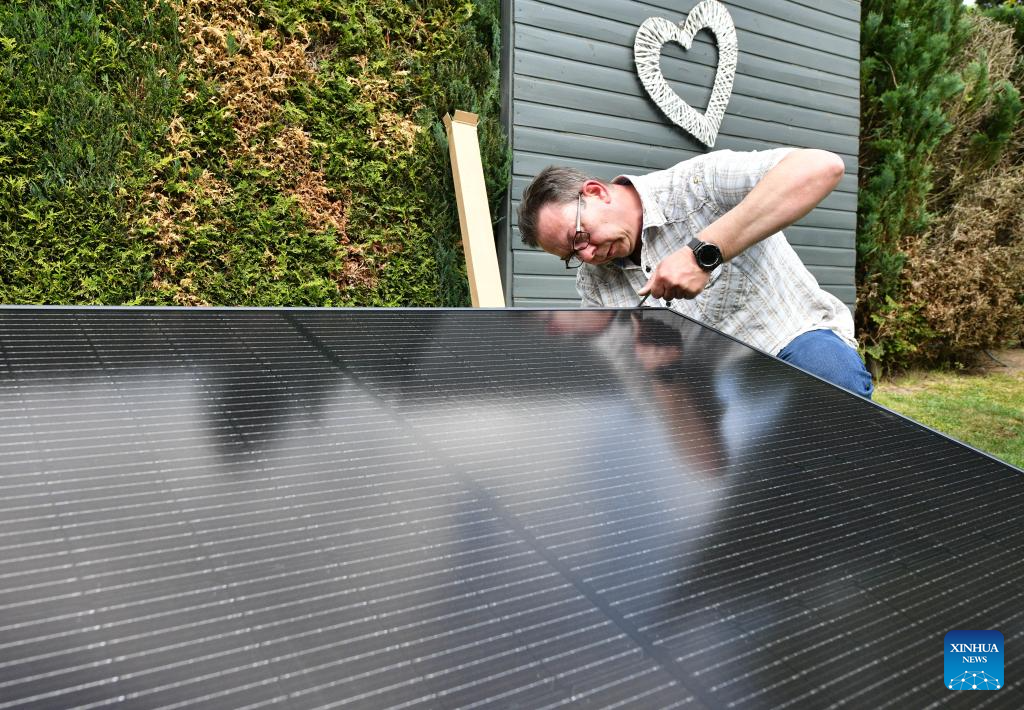 Solar-powered equipment made by Chinese companies to enter German households