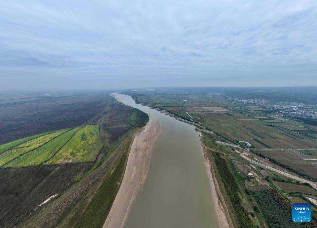 Pic story of inheritor of Yellow River Chengni inkstone in Henan