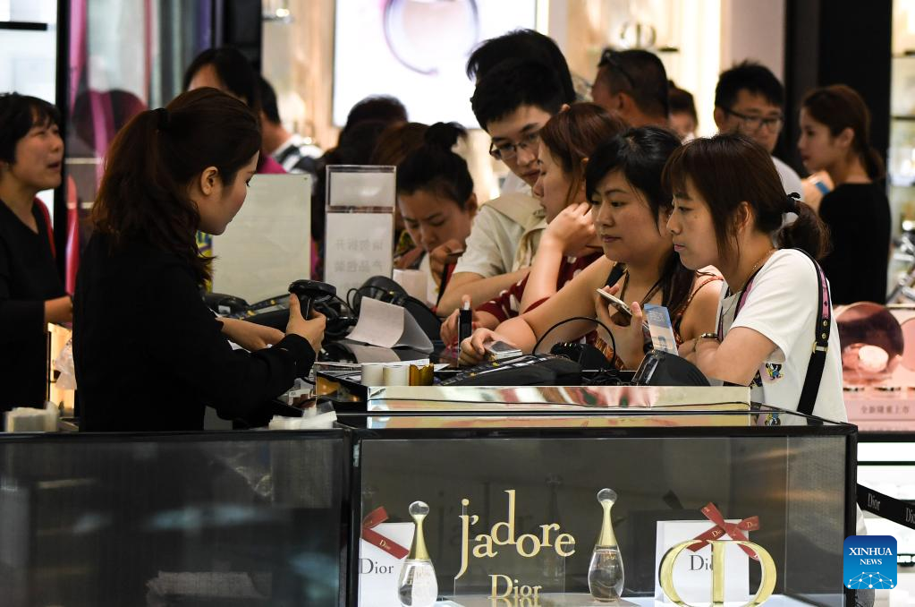 Offshore duty-free sales in China's Hainan top 28 bln USD over 12 yrs