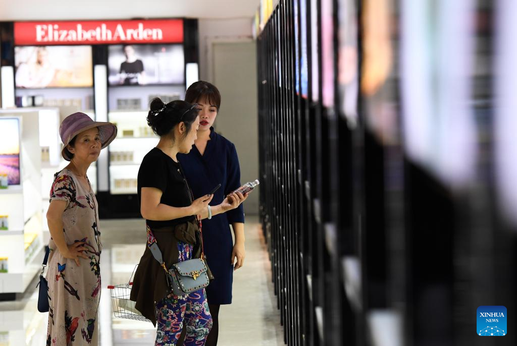 Offshore duty-free sales in China's Hainan top 28 bln USD over 12 yrs