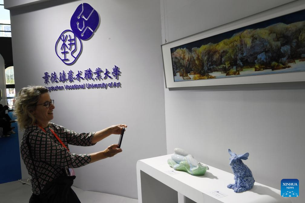 China Focus: Global ceramic expo opens in China's 