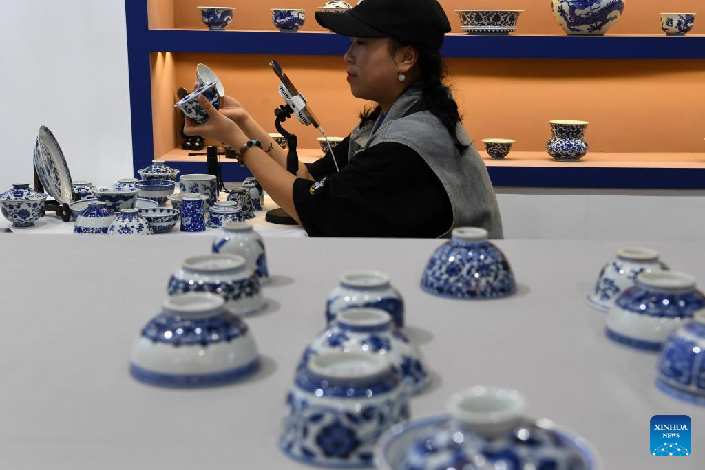 China Focus: Global ceramic expo opens in China's 