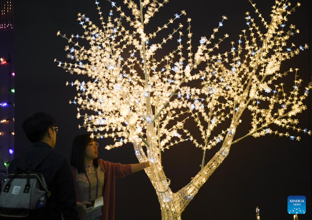 2nd phase of Canton Fair opens in Guangzhou, S China