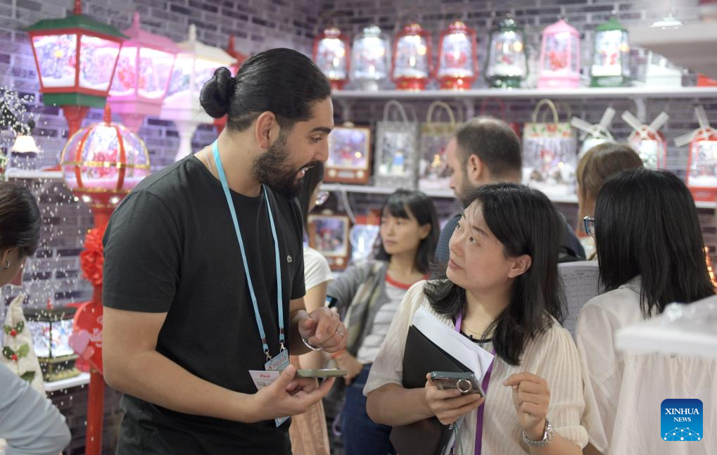 2nd phase of Canton Fair opens in Guangzhou, S China
