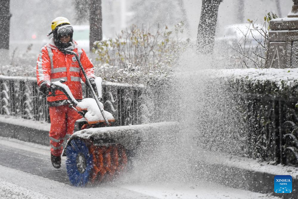 China Focus: Cold snap grips north China, prompting emergency measures