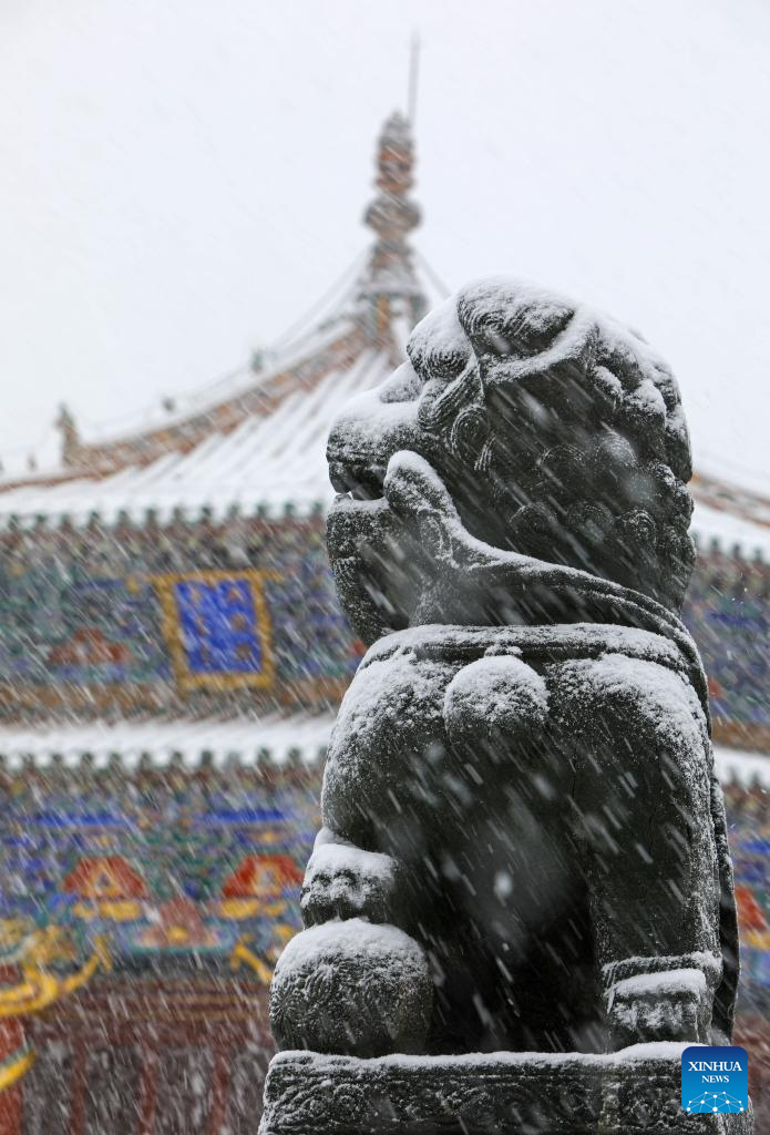 Shenyang Imperial Palace covered in snow