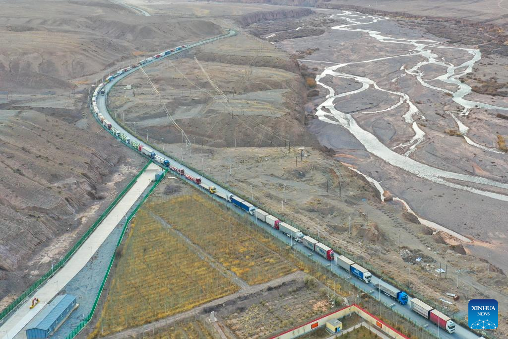 Xinjiang's Kashgar witnesses rapid development as gateway for opening up