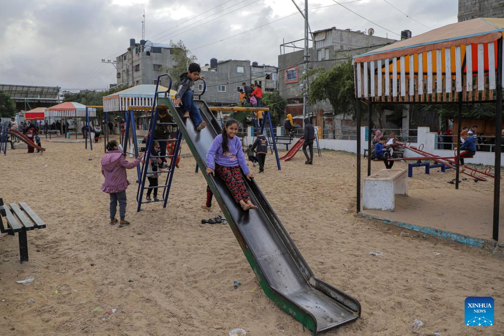 Qatar, Hamas confirm extension of Gaza truce for 2 days