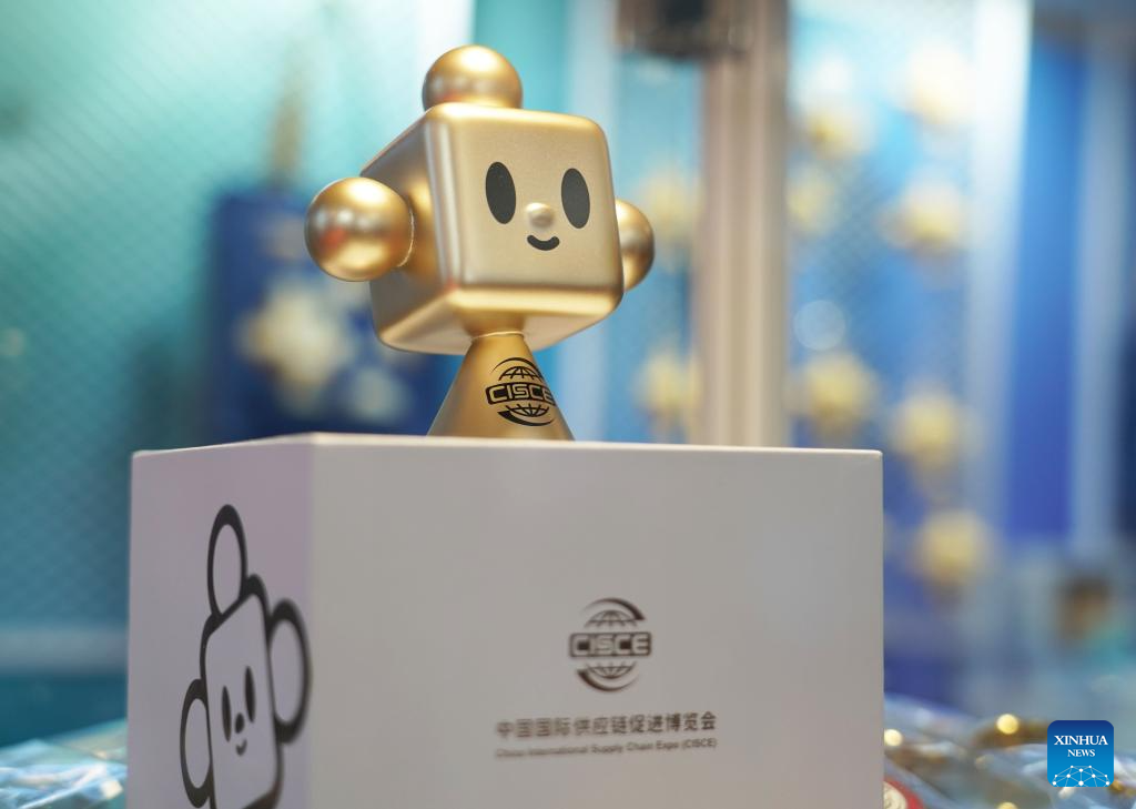 In pics: mascot of China International Supply Chain Expo