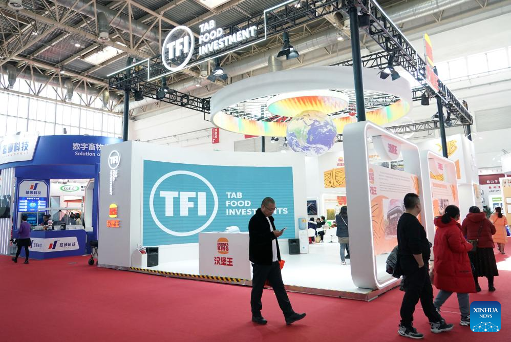 Glimpse of exhibition area on green agriculture chain at China int'l supply chain expo