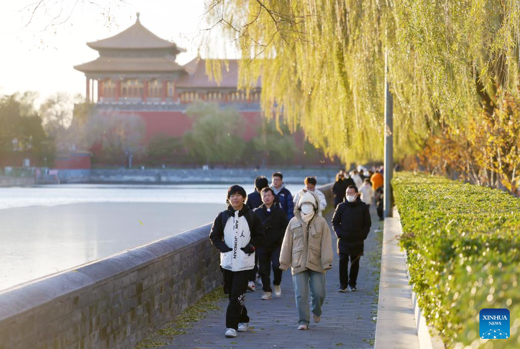 Tourists visit Palace Museum in Beijing
