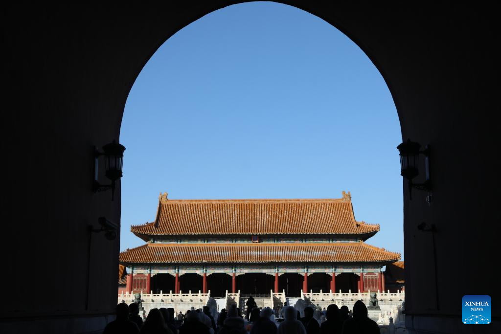 Tourists visit Palace Museum in Beijing