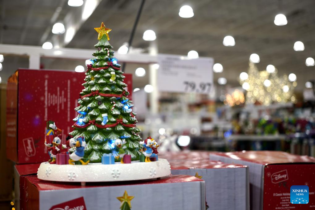 In pics: Christmas decorations at shopping mall in Foster City, California