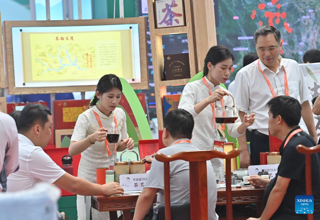 Liubao tea industry thriving in Wuzhou, S China