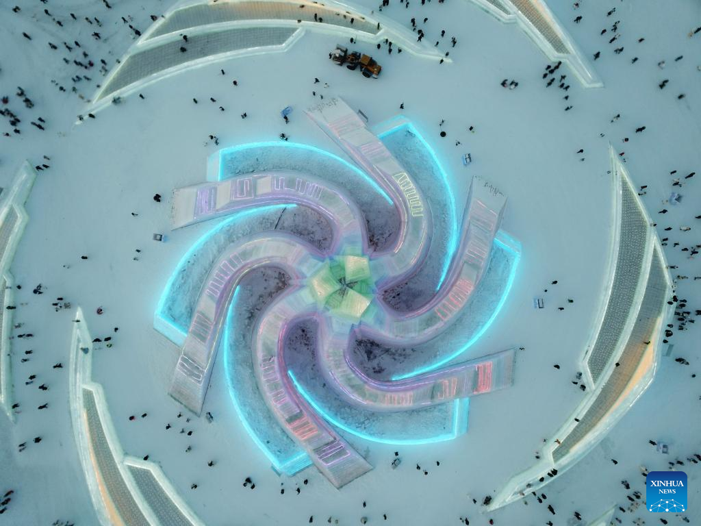 Harbin Ice-Snow World opens to public