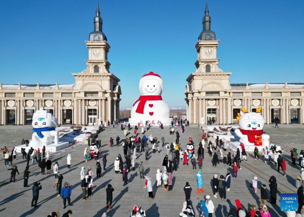 Giant snowman becomes yearly landmark of NE China's Harbin