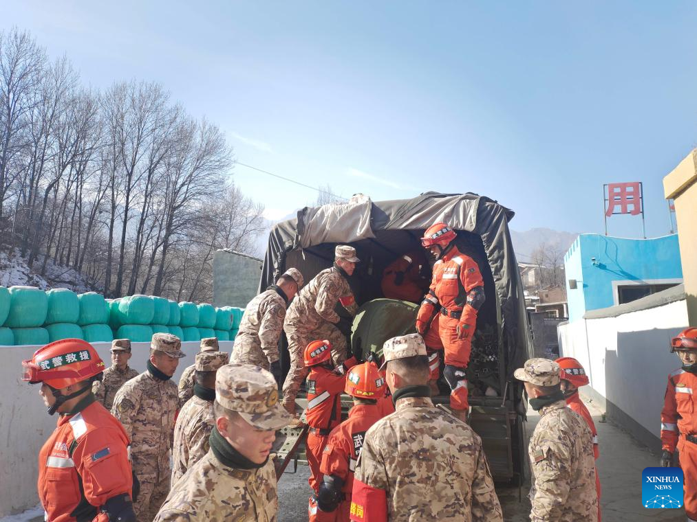 Chinese armed forces deploy multiple rescue forces in response to Gansu earthquake