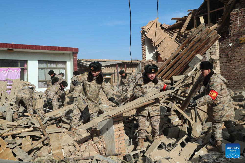 Chinese armed forces deploy multiple rescue forces in response to Gansu earthquake