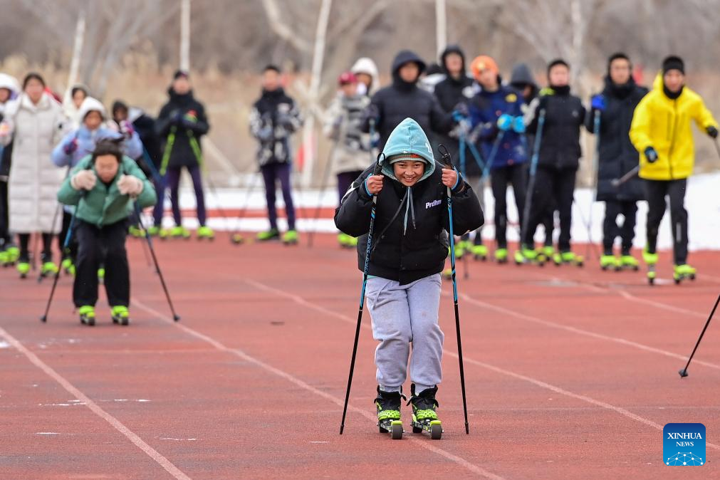 Schools integrate ice and snow sports into education curriculum in Xinjiang's Beitun City