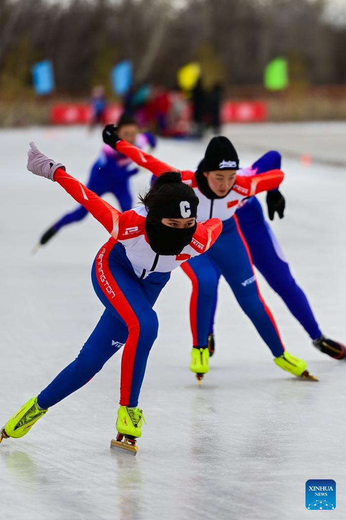 Schools integrate ice and snow sports into education curriculum in Xinjiang's Beitun City