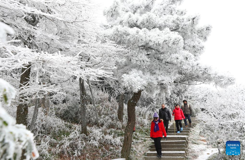 In pics: Snow scenery across China