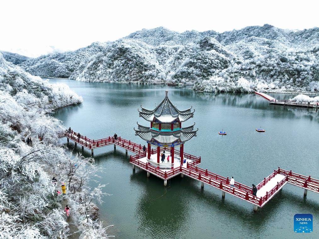 In pics: Snow scenery across China