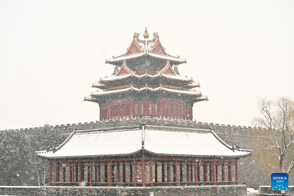 Winter scenery along Beijing Central Axis