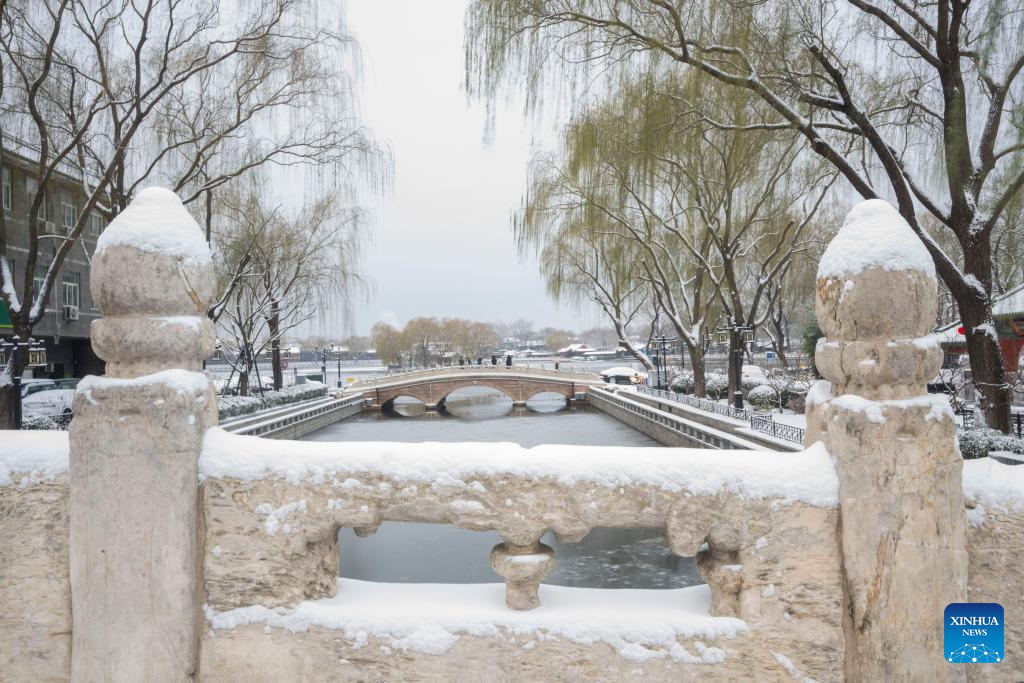 Winter scenery along Beijing Central Axis