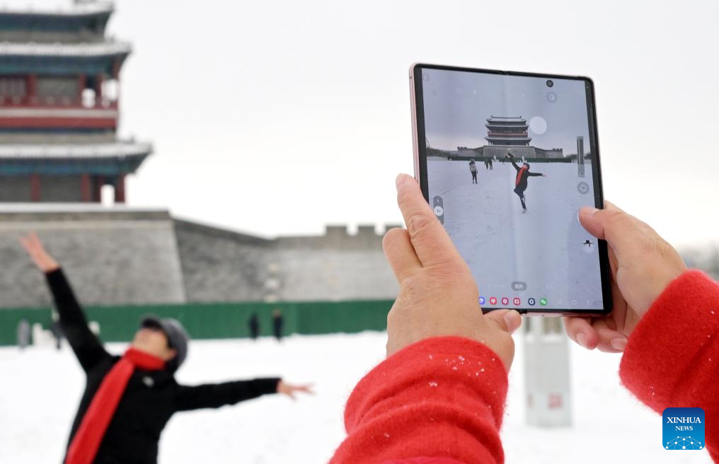 Winter scenery along Beijing Central Axis