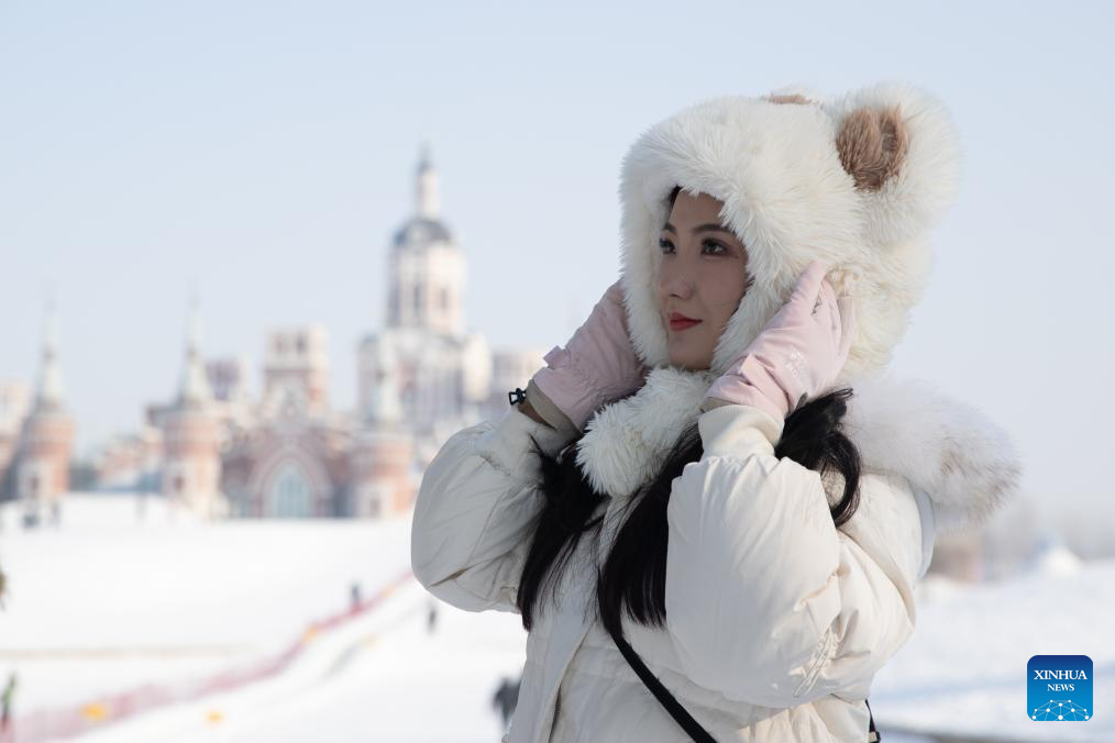 Russian culture-themed park attracts visitors in Harbin