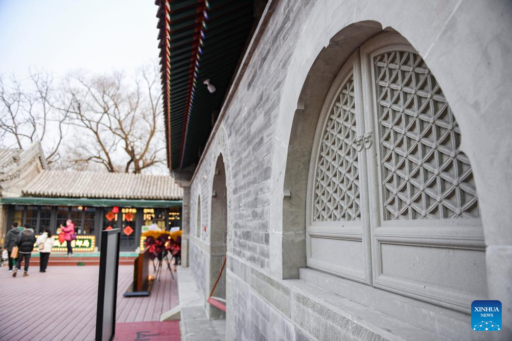 Beijing's Hong'en Temple opens to public
