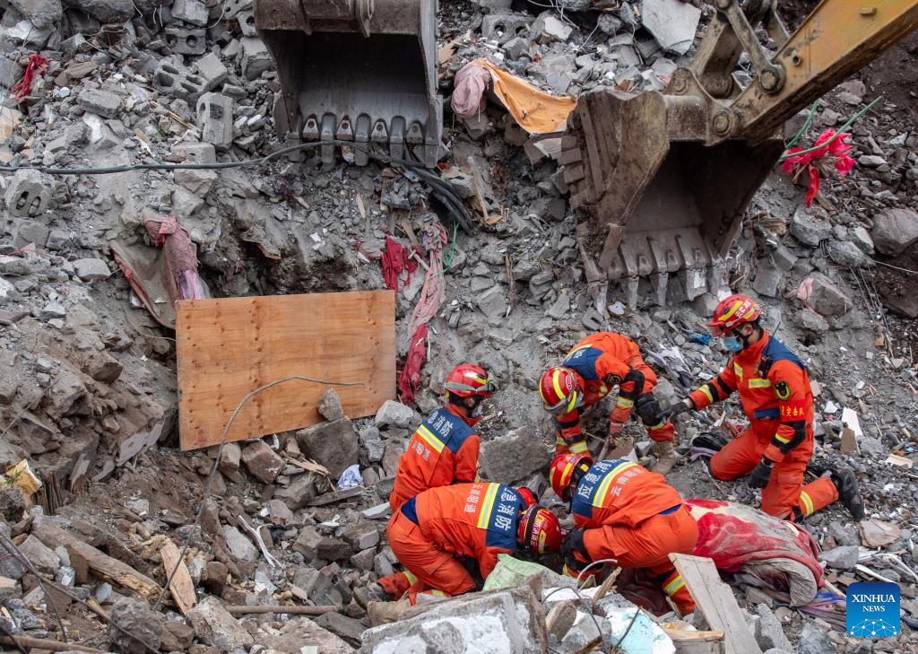 Rescue continues after SW China landslide
