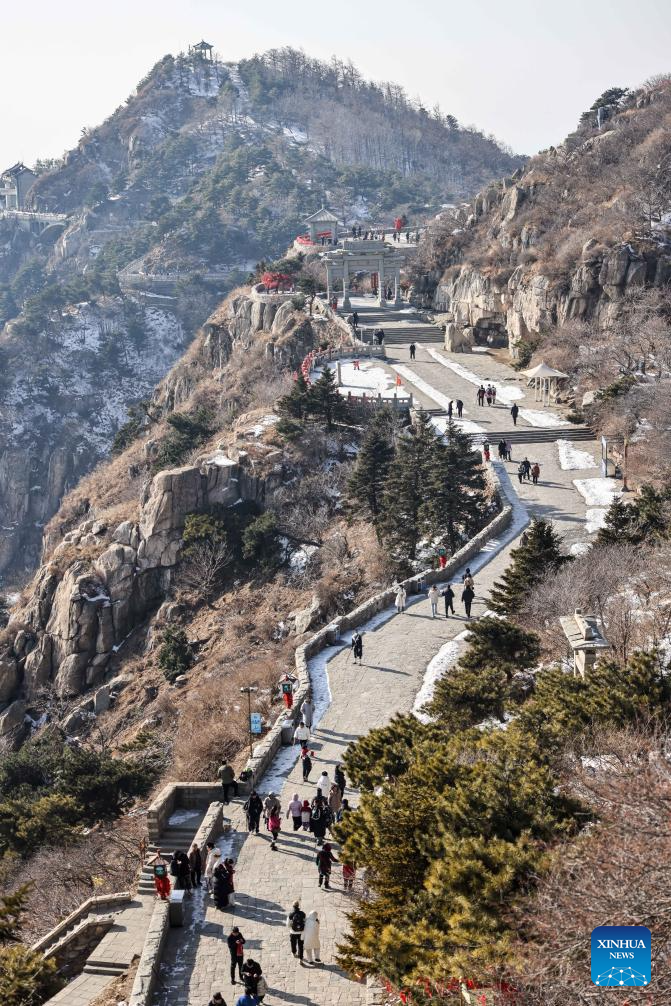 Tourists visit Mount Tai scenic area in east China's Shandong