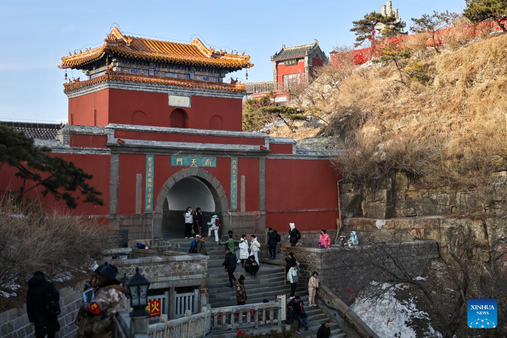 Tourists visit Mount Tai scenic area in east China's Shandong