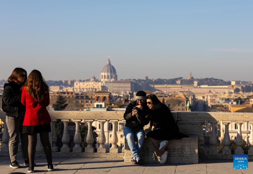 In pics: daily life in Rome, Italy