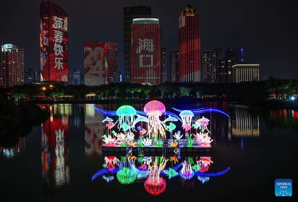 Lighting and appreciating lanterns a time-honored tradition in China during Spring Festival