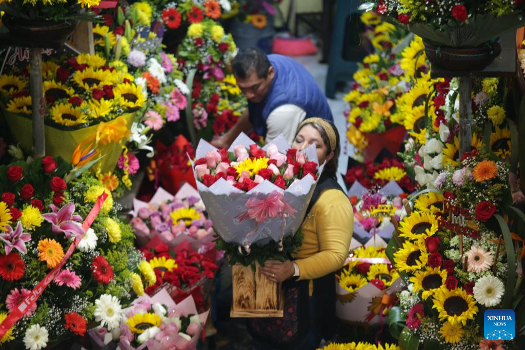 People prepare for Valentine's Day across world