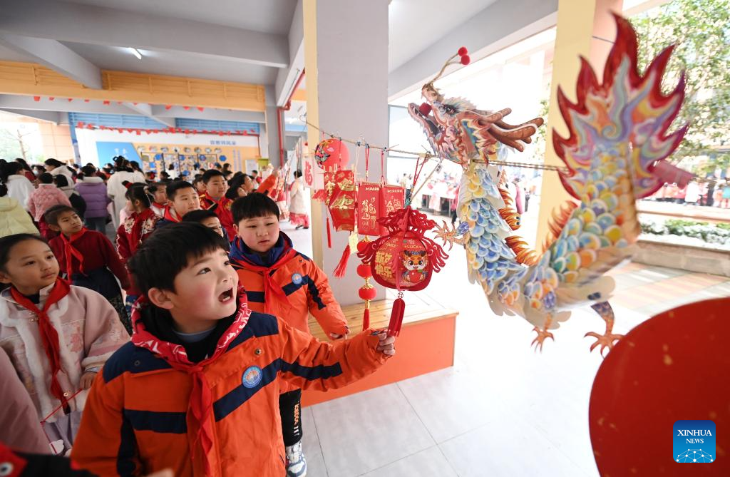 New semester for primary and secondary schools kicks off across China