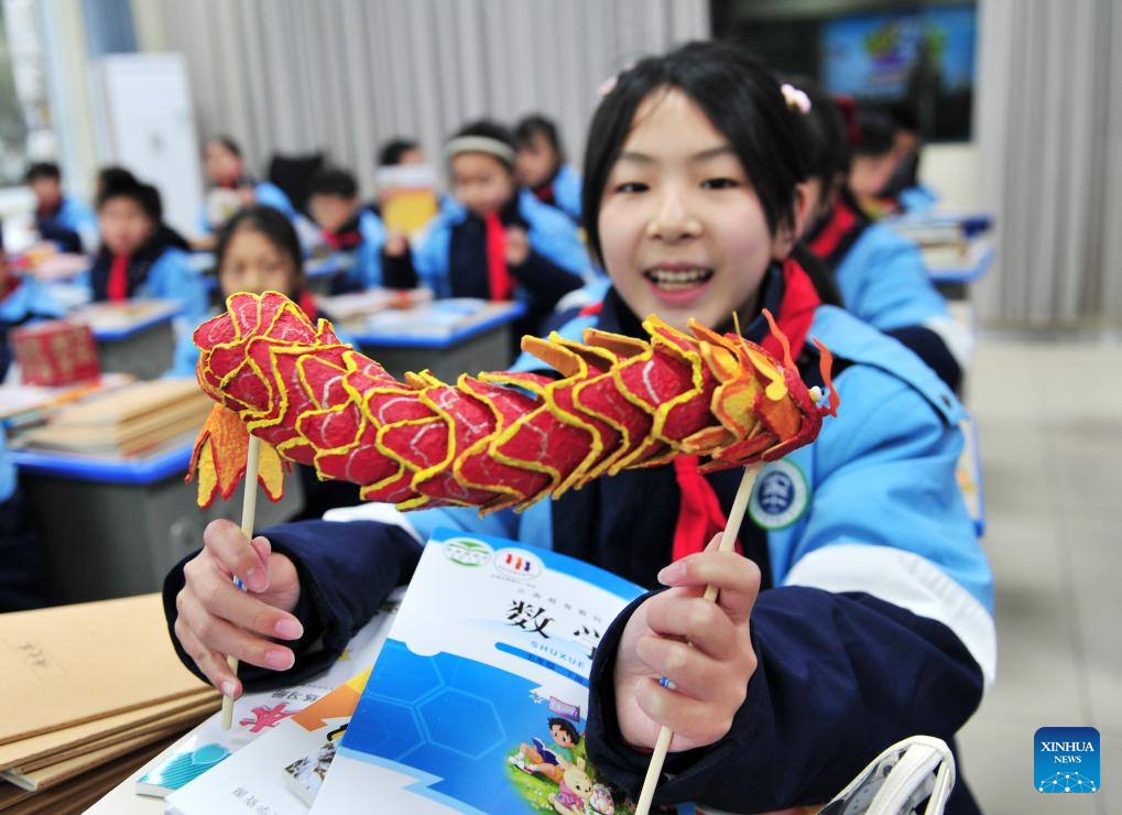 New semester for primary and secondary schools kicks off across China