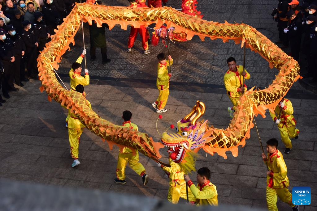 Temple fair held in C China's Henan