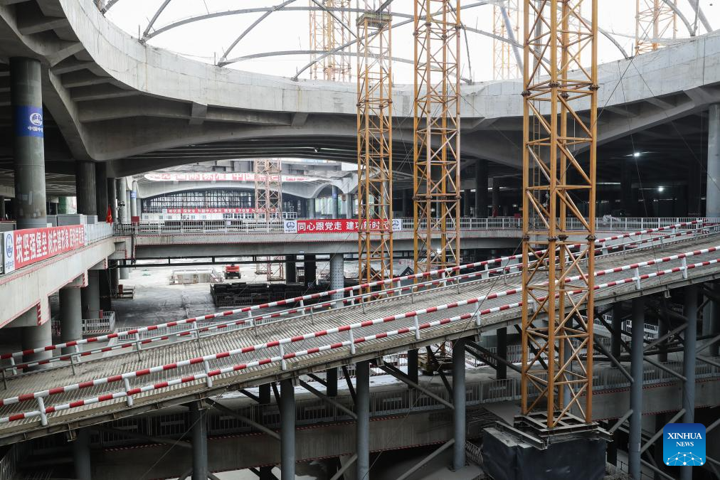 Integrated transportation hub of Beijing sub-center under construction