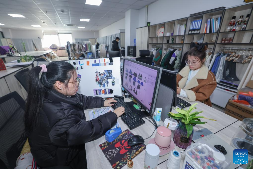 Zhili in E China's Zhejiang sees rapid development in children's garment industry