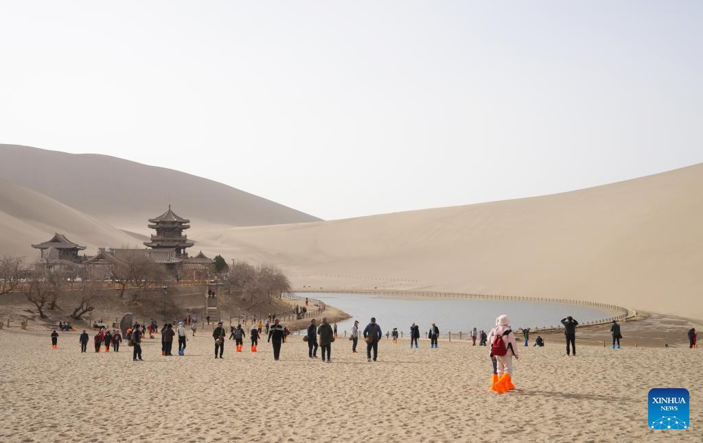 Dunhuang sees 86.6 pct rise in tourists year on year