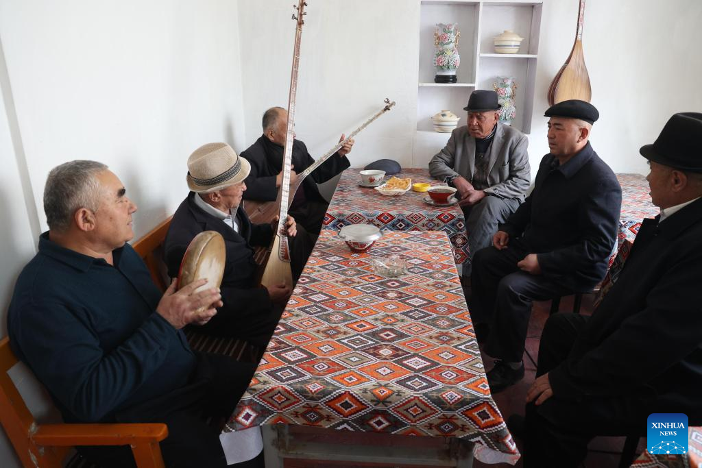 Wondrous Xinjiang: Project renovating old residences revitalizes ancient city