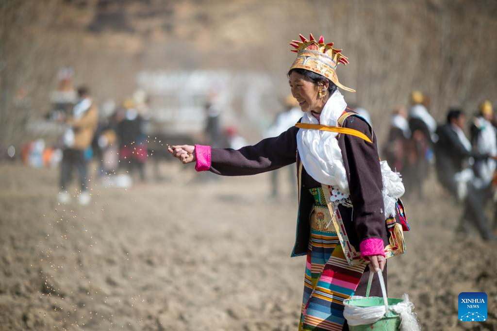 Ceremonies marking start of spring farming held in Xizang