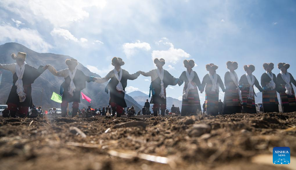 Ceremonies marking start of spring farming held in Xizang