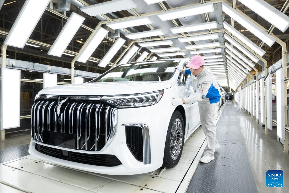 Wuhan enhances research ability to upgrade automobile industry
