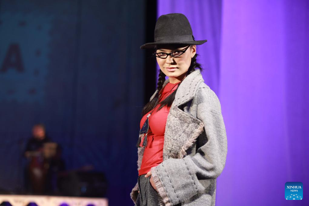 Fashion show featuring traditional Kyrgyz elements held in Bishkek