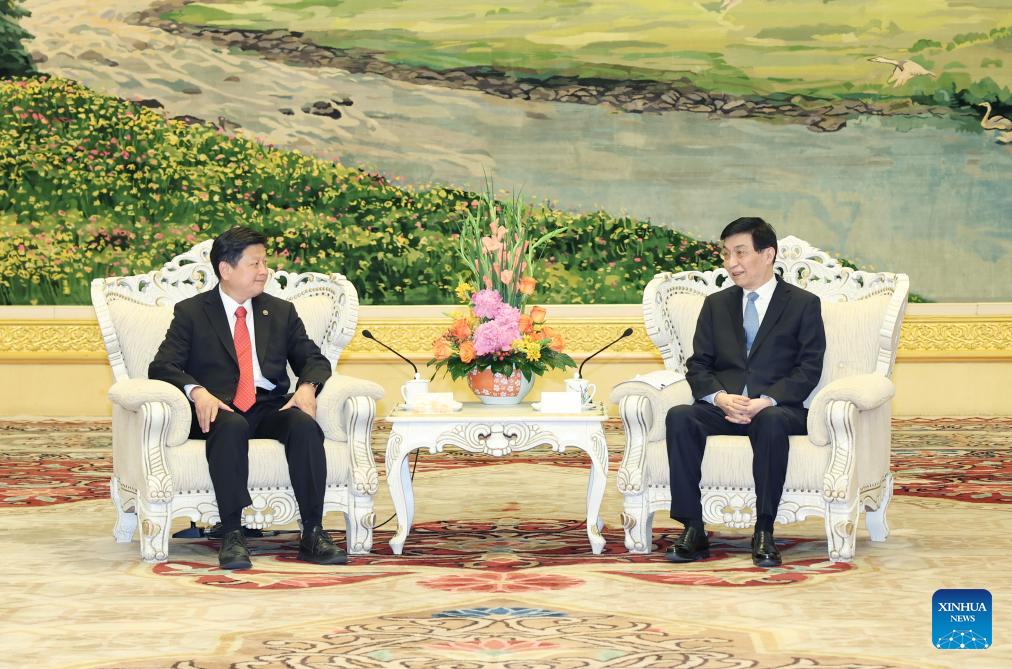 Top political advisor meets visiting KMT delegation