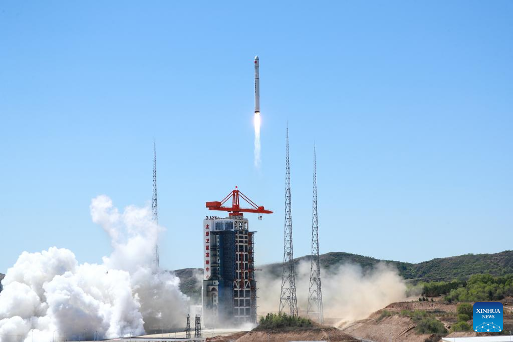 China Focus: China's Long March-6C rocket makes maiden flight